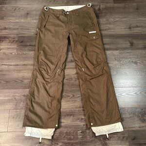 Foursquare ski pants women’s snowboarding pants winter gear